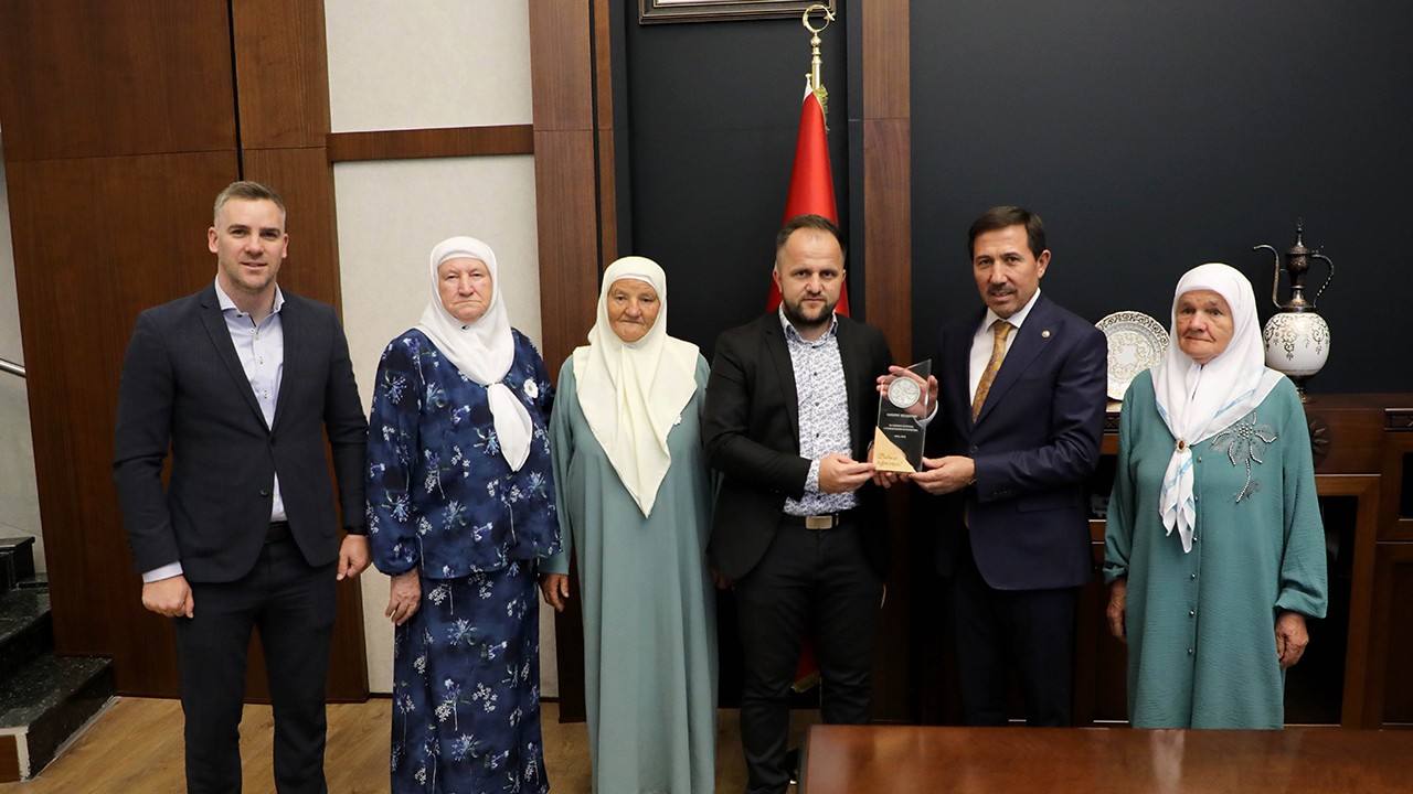Hasan Kılca, Bosna Hersek’ten gelen şehit annelerini ve sivil toplum temsilcilerini ağırladı