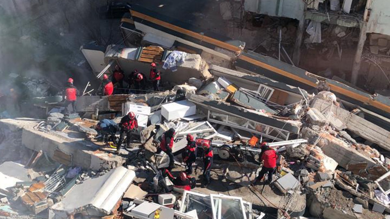 19 kişinin hayatını kaybettiği Fazilet Apartmanı davasında mahkeme heyeti, mütalaa istedi