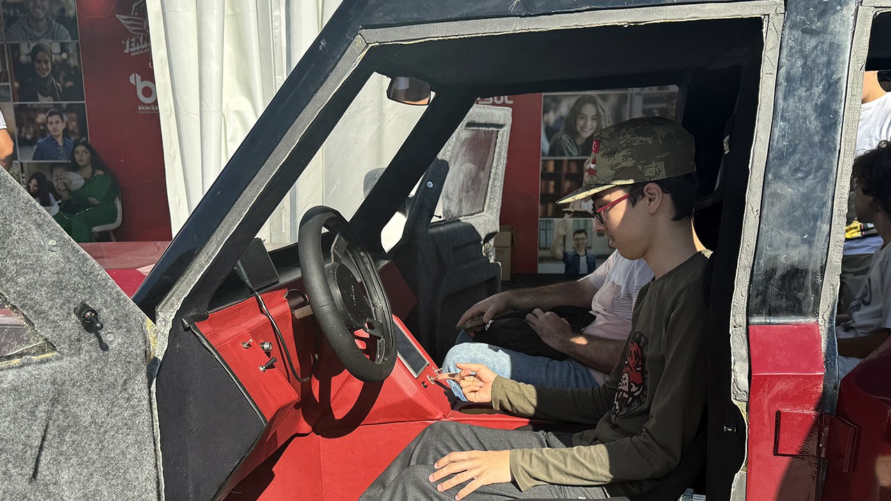 Konya'da öğrencilerin geliştirdiği elektrikli araç Lyra, TEKNOFEST'te sergileniyor