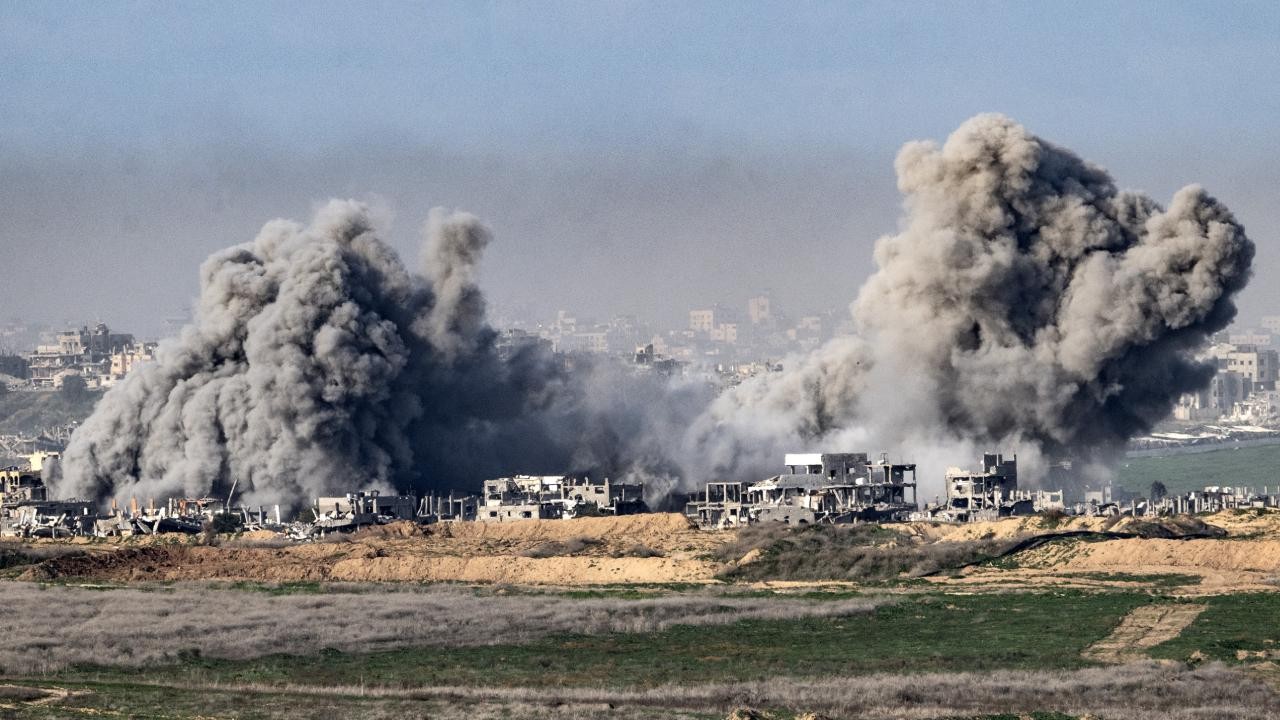 Katil İsrail'in Gazze Şeridi'ne düzenlediği saldırılarda 73 Filistinli hayatını kaybetti