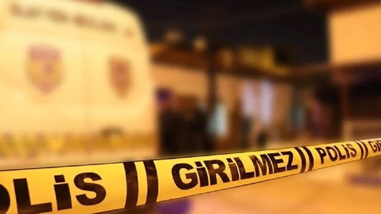 Barışmak için gittikleri evde silahlı saldırıya uğradılar: Anne ve iki oğlu öldü