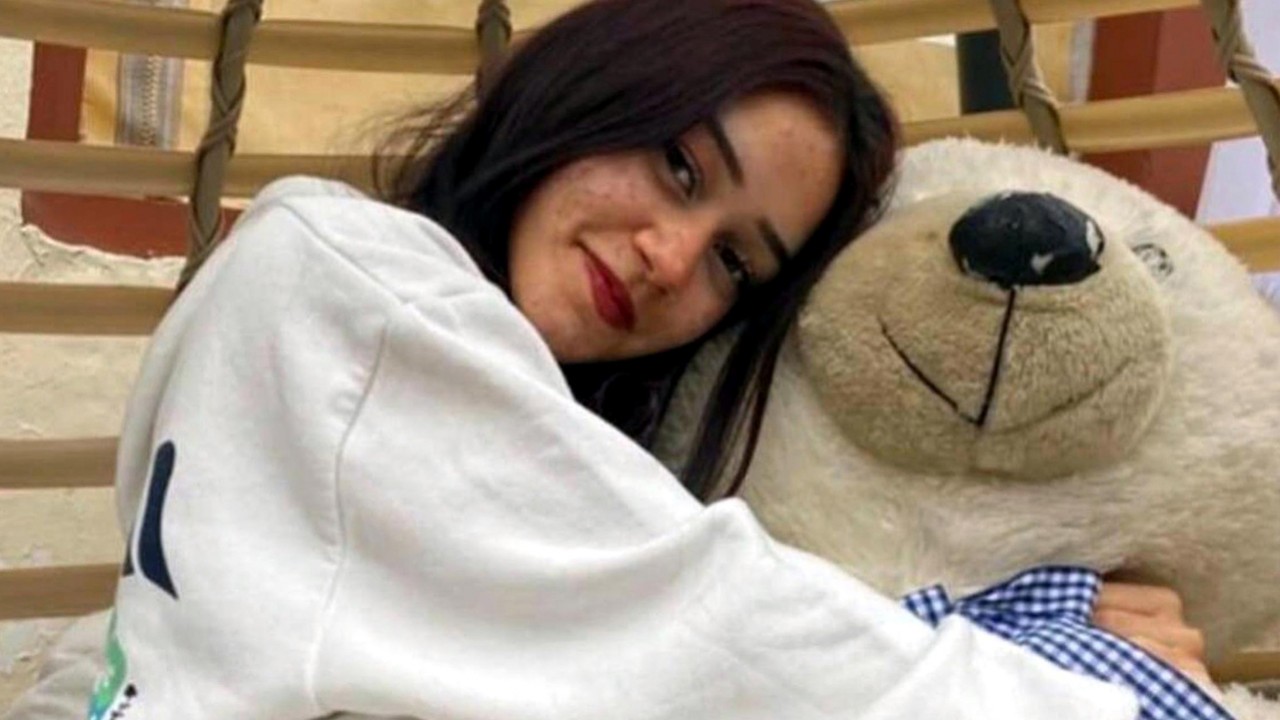 Gülden'i 30 bıçak darbesiyle öldüren 15 yaşındaki sanığa indirimsiz 20 yıl hapis