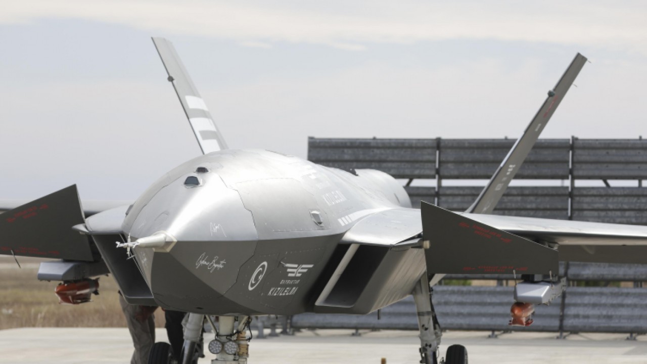 Bayraktar KIZILELMA ilk kez mühimmatlı uçtu