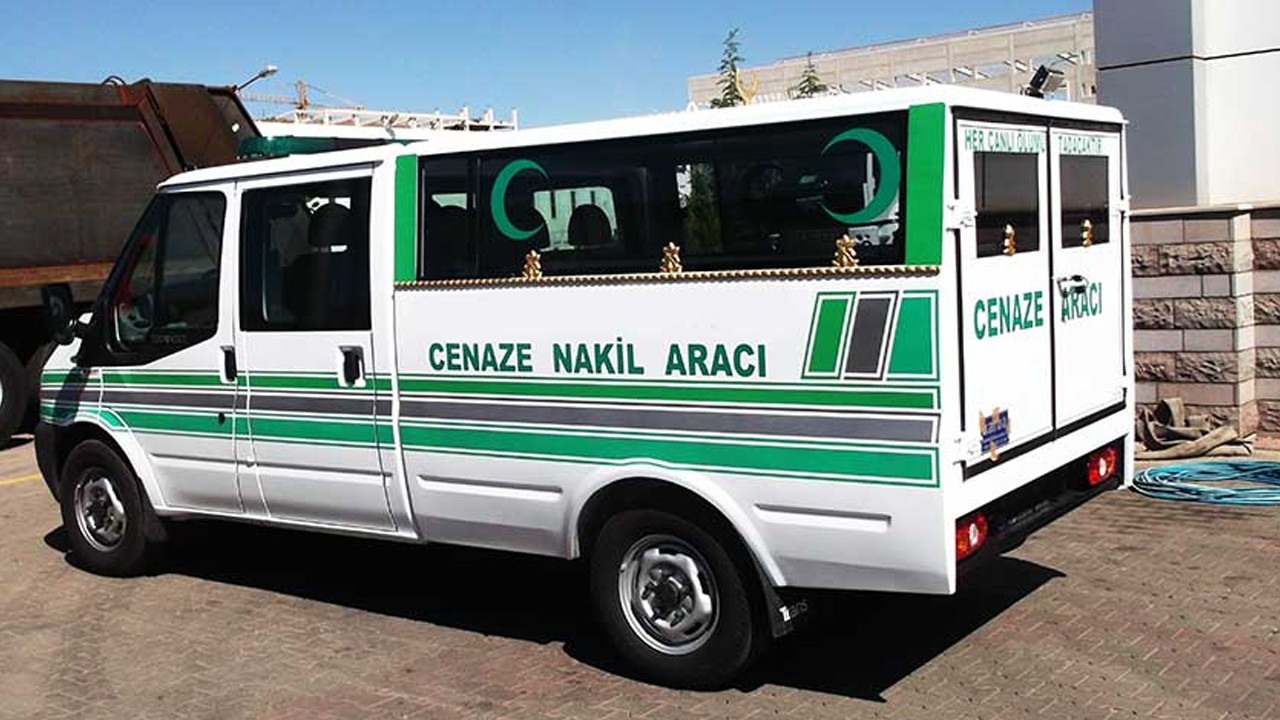 Sanat caimasının acı kaybı! Ömer ve Cüneyd Belviranlı'nın annesi hayatını kaybetti