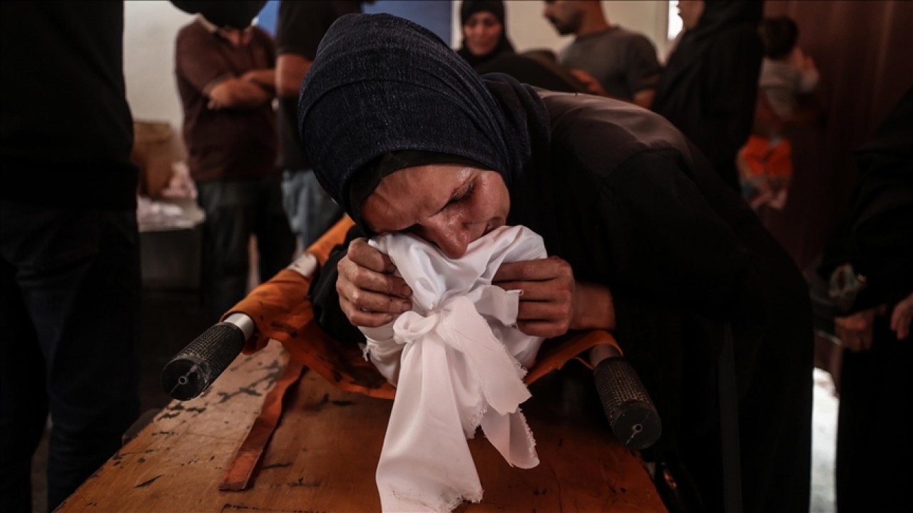 Katil İsrail’in Gazze’ye saldırılarında 48 Filistinli hayatını kaybetti