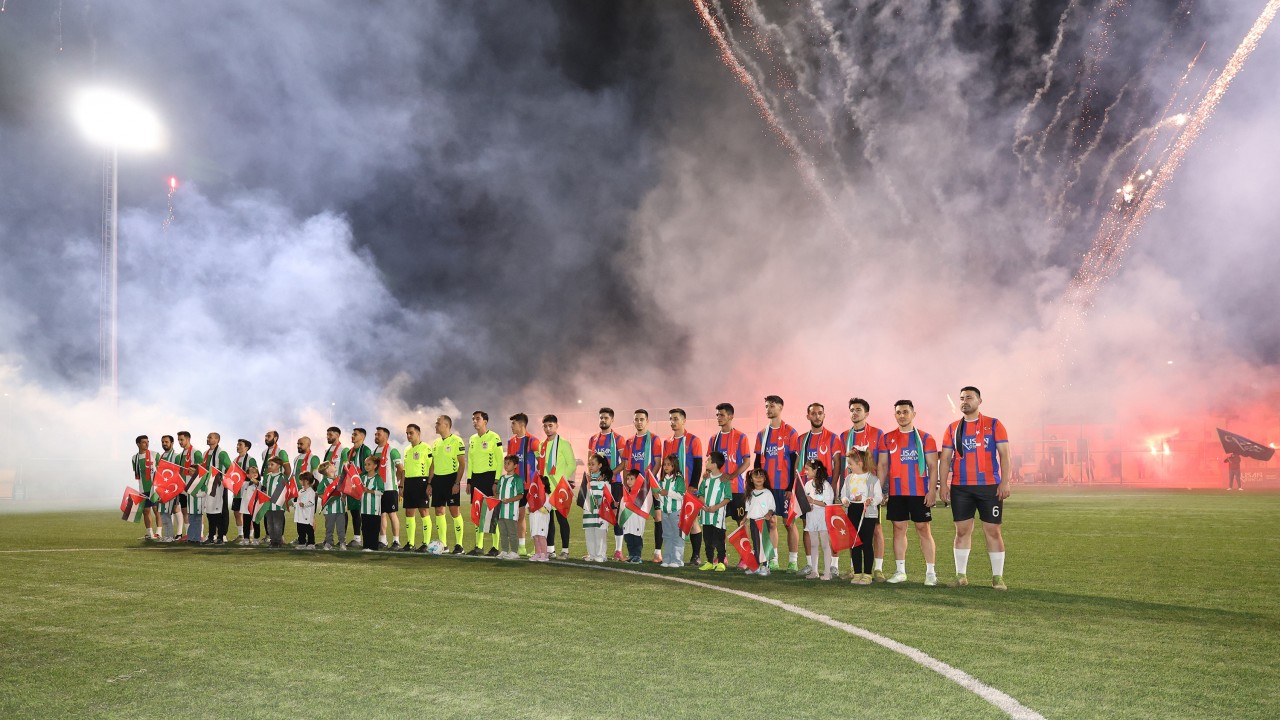 Konya Büyükşehir Çalışan Gençlik Futbol Turnuvası’nda dostluk kazandı
