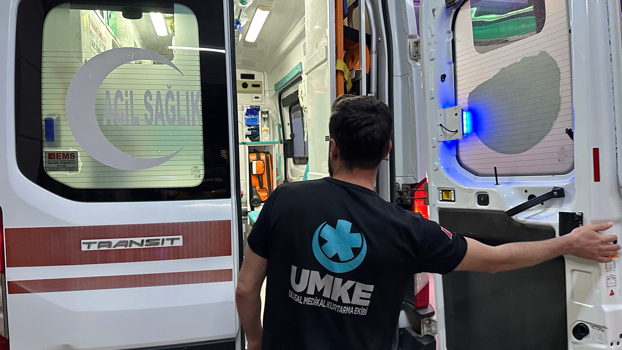 Vali yardımcısının bulunduğu araç kaza yaptı: 1 yaralı