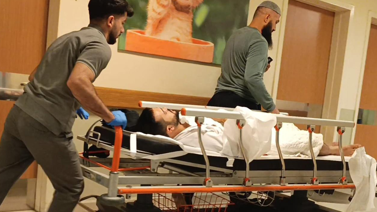 Sokakta 'laf atma' tartışmasında bıçakla yaralandı