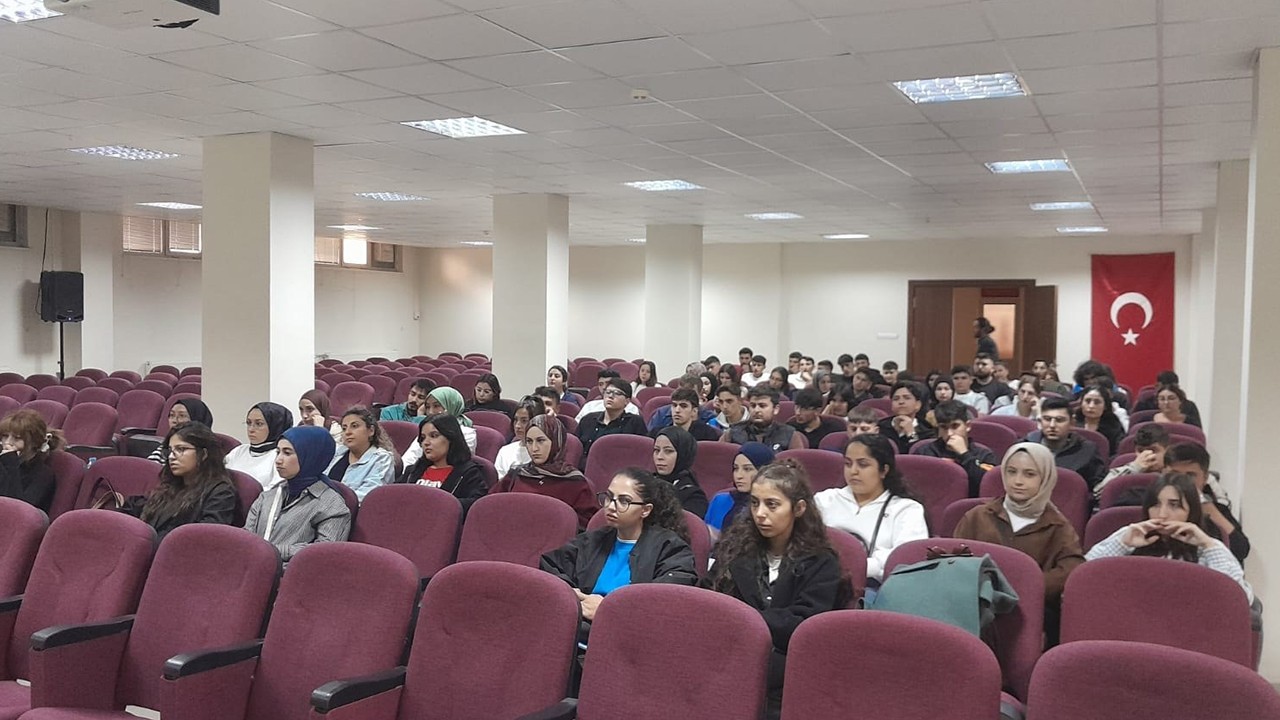 Karapınar Aydoğanlar Meslek Yüksekokulu'nda 'Oryantasyon' programı