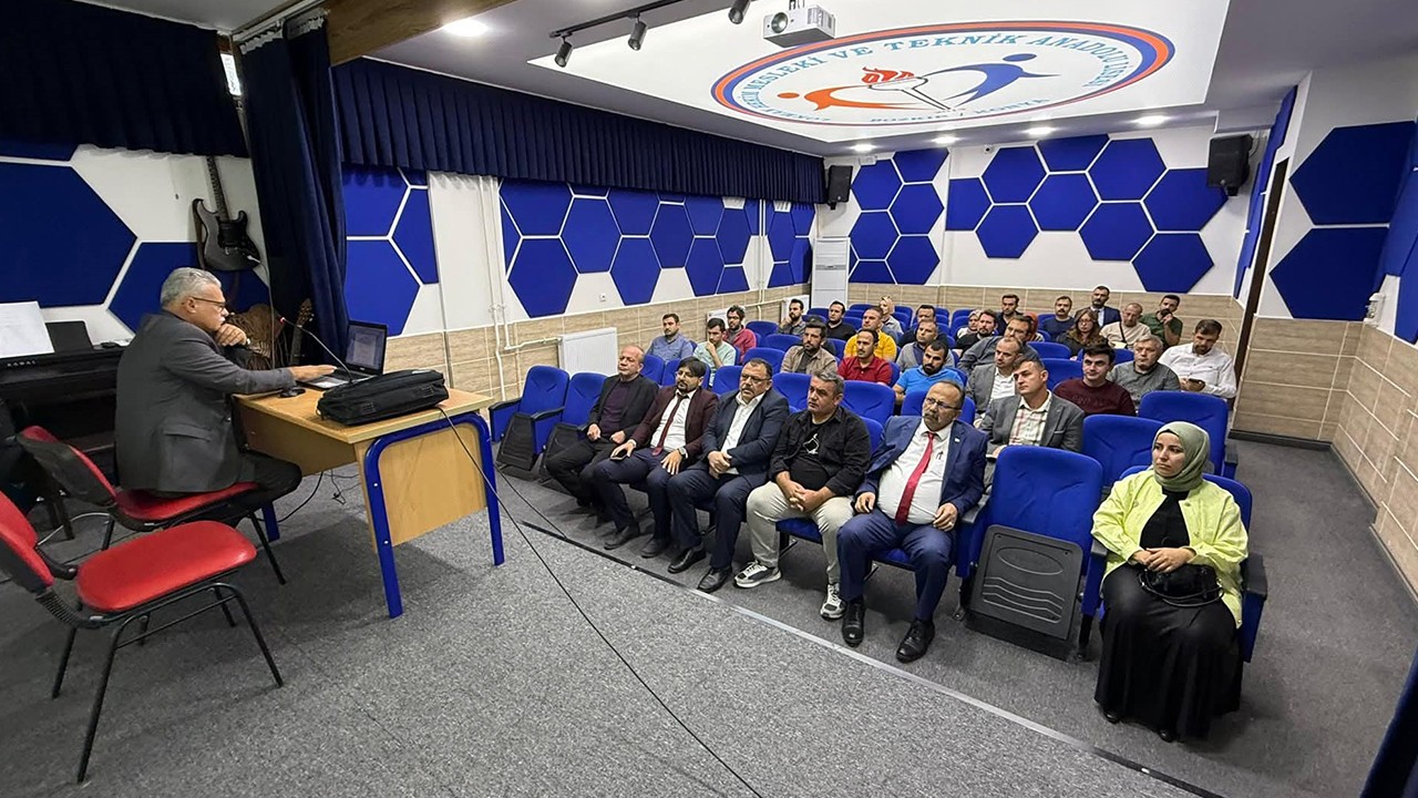 Bozkır'da öğretmenlere bilgilendirme toplantısı