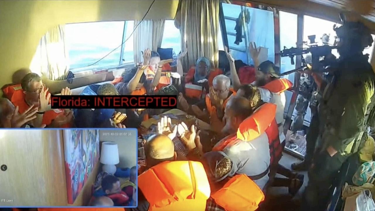 Küresel Kararlılık Filosu Türkiye Delegasyonu: Yasa dışı alıkonulan Türk aktivist sayısı 48