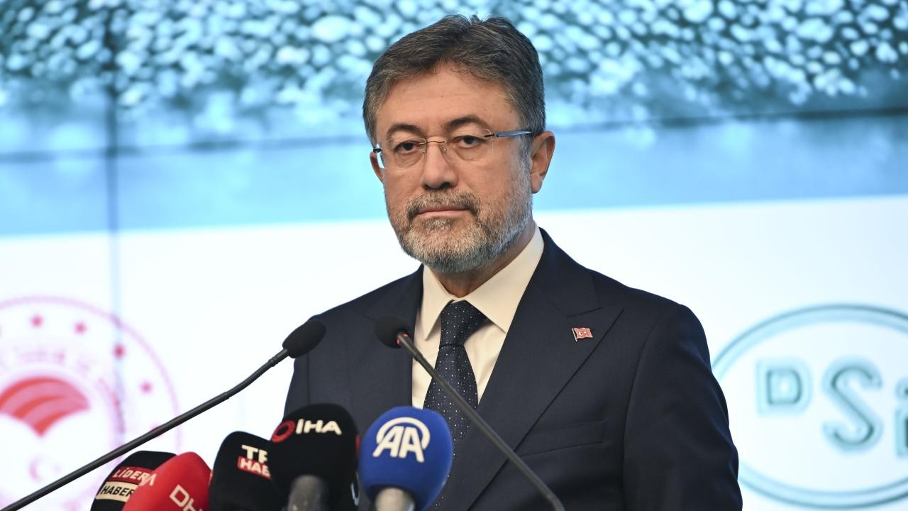 Bakanı Yumaklı: Bugün meydanlar tek yürek, özgürlüğe yürüyoruz