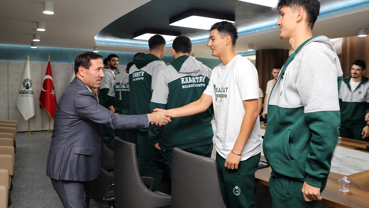 Karatay Belediyespor Basketbol Takımı yeni sezon öncesi Başkan Kılca’yı ziyaret etti
