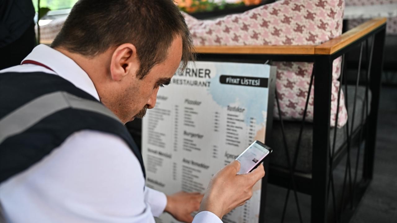 Ticaret Bakanlığı kafe ve lokantalarda fahiş fiyatlı su satışlarını denetledi