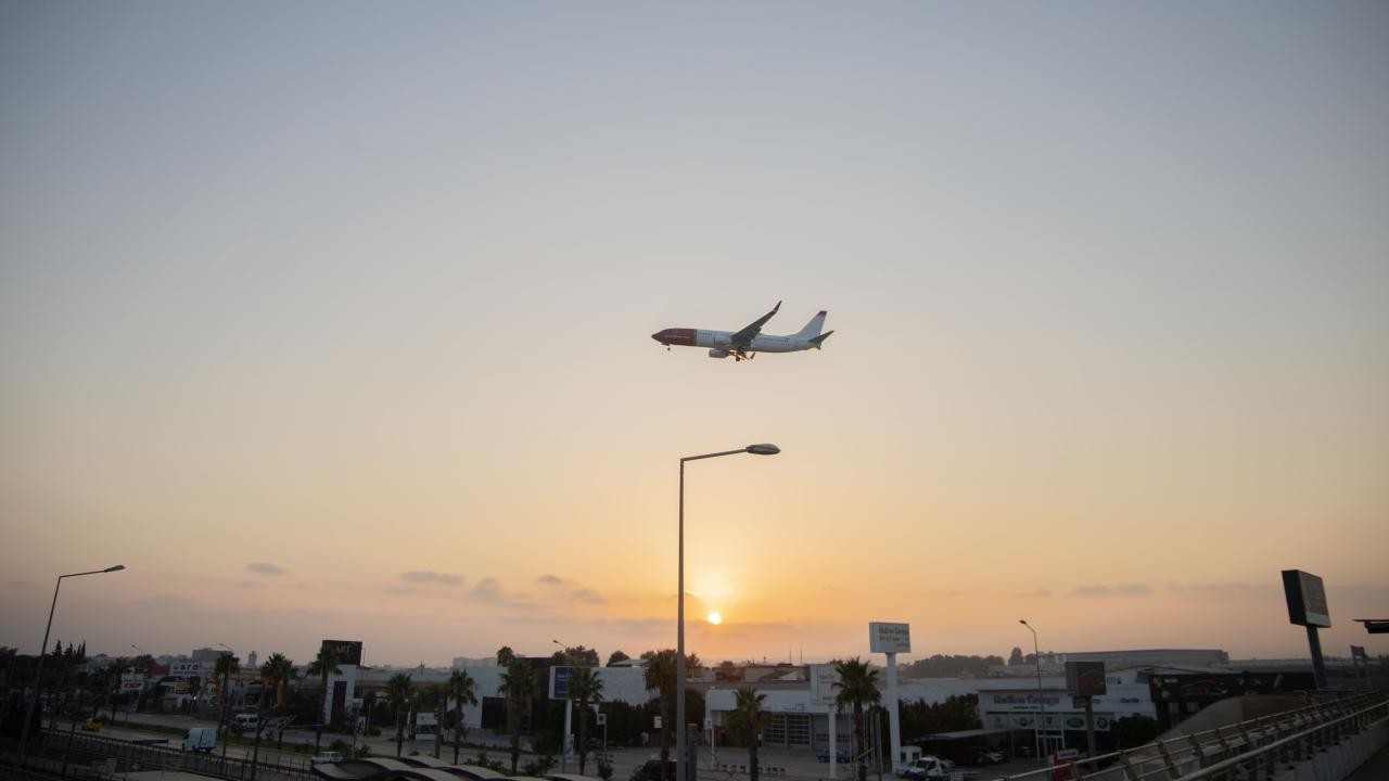 Yılın ilk 9 ayında 187 milyon yolcu uçakla seyehat etti