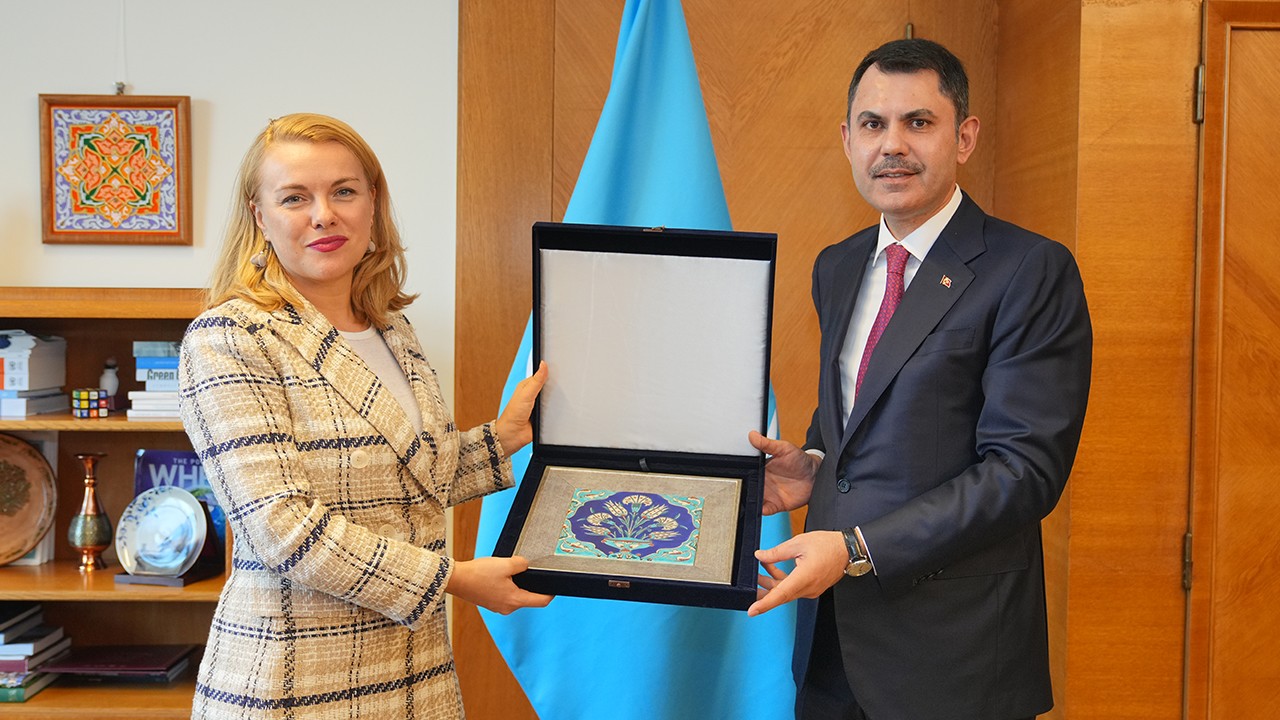 Bakan Kurum, UNECE İcra Direktörü Tatiana Molcean ile görüştü