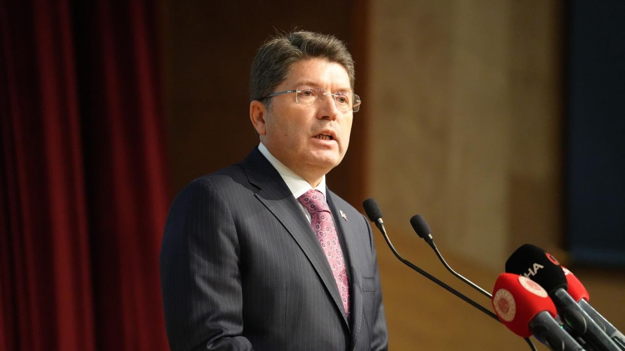 Bakan Tunç: Ateşkes antlaşmasının yapılmasına Türkiye büyük katkı sağladı