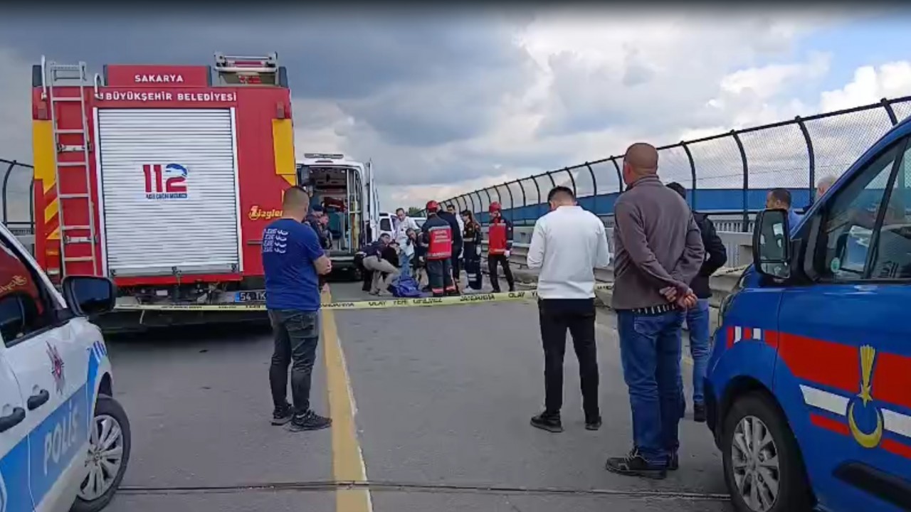 Jandarma aracıyla otomobil kafa kafaya çarpıştı: 2 şehit