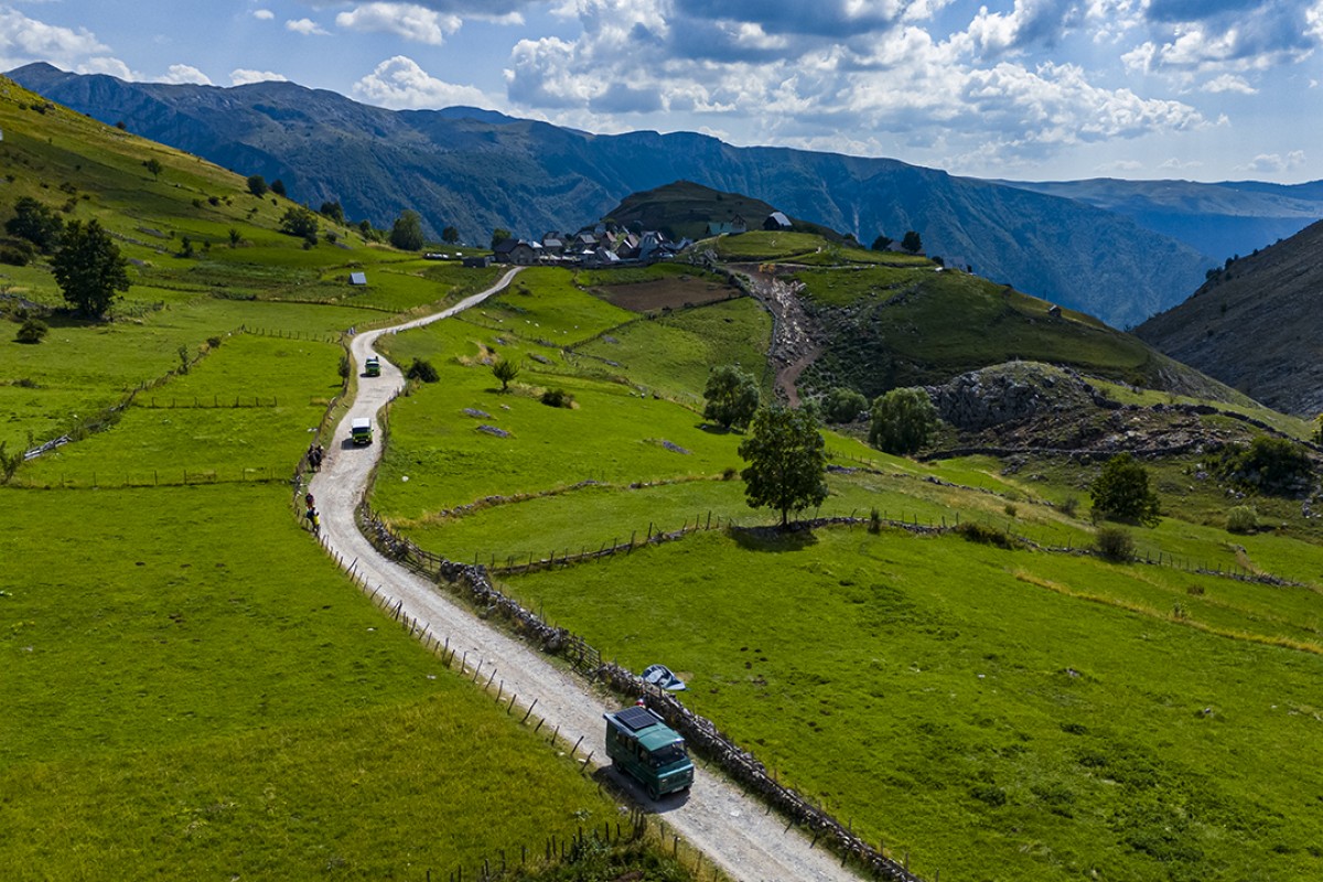 Bosna Hersek’te teknolojiden uzak, doğasıyla öne çıkan dağ köyü: Lukomir
