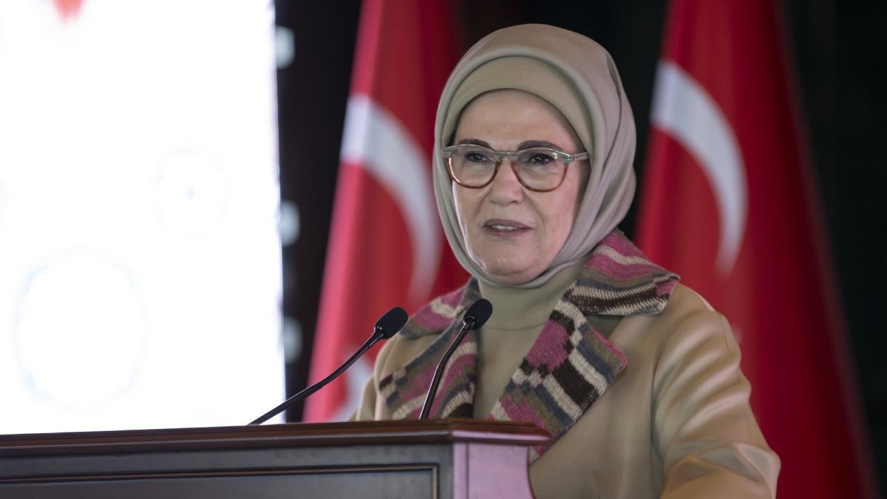 Emine Erdoğan'dan Dünya Kız Çocukları Günü paylaşımı