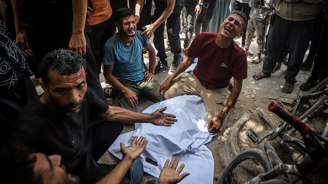 Soykırımcı İsrail'in Gazze Şeridi'ne saldırılarında 67 bin 682 kişi hayatını kaybetti