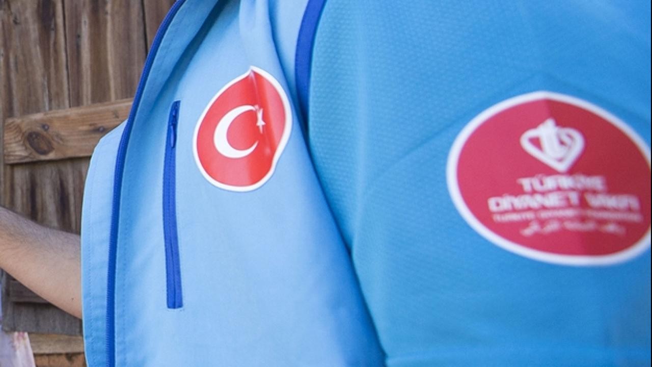 TDV'den Lübnan’da 1700 yetim öğrenciye eğitim desteği