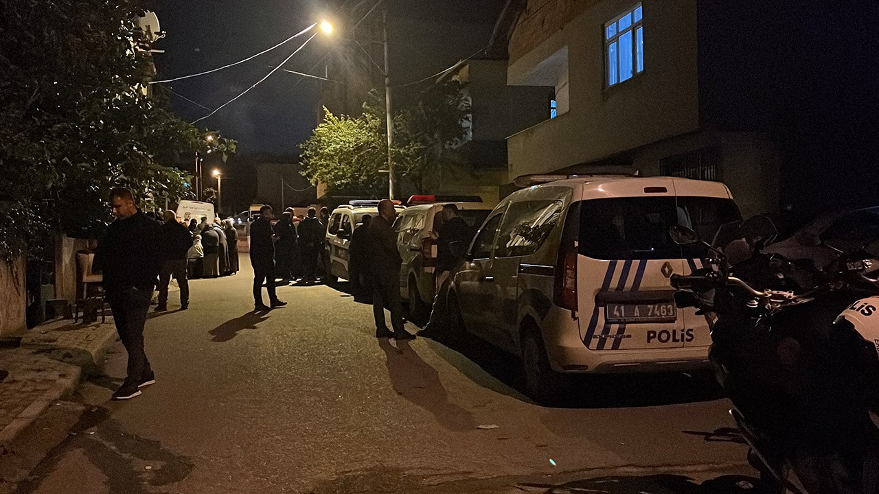 Aile içi tartışmada kazara kızını vuran baba aynı silahla kendi hayatına son verdi