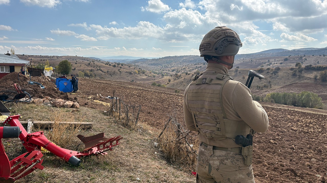 Arazi anlaşmazlığı yaşadığı komşusunu tabancayla öldürdü