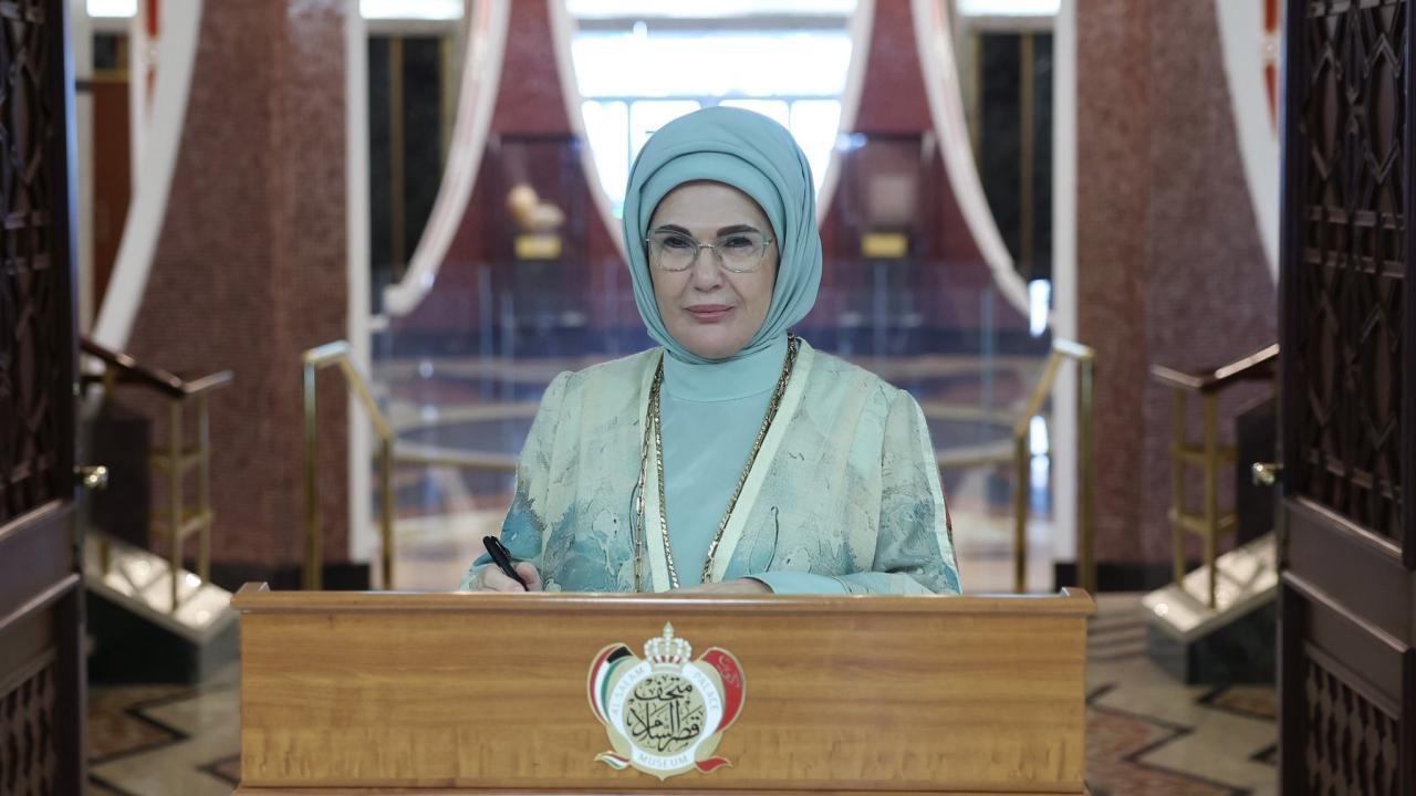 Emine Erdoğan'dan Kuveyt'te ziyaret ettiği Al-Salam Sarayı Müzesi'ne ilişkin paylaşım