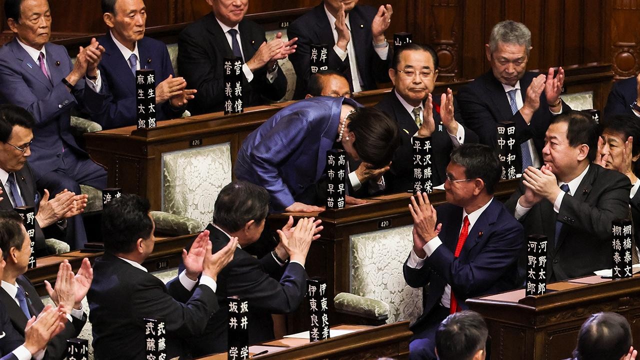 Japonya tarihinin ilk kadın başbakanı seçildi