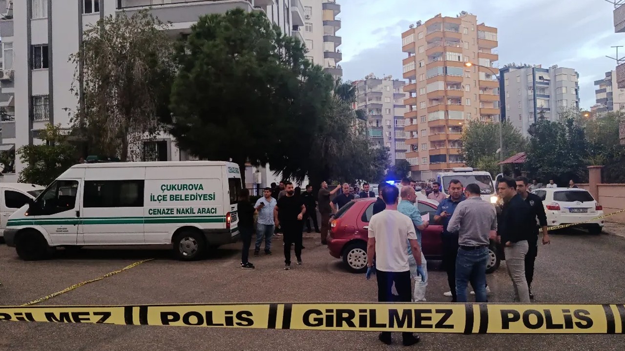 Otomobilde ölü bulundu: Vücudunda darp izlerine rastlandı