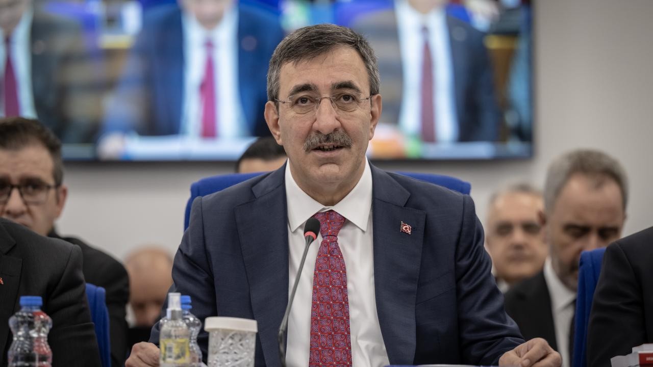 Cevdet Yılmaz: Dezenflasyon süreci kararlılıkla sürüyor