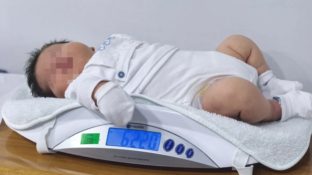 6 kilo doğan Ali Atilla, Türkiye'nin en iri bebeği oldu
