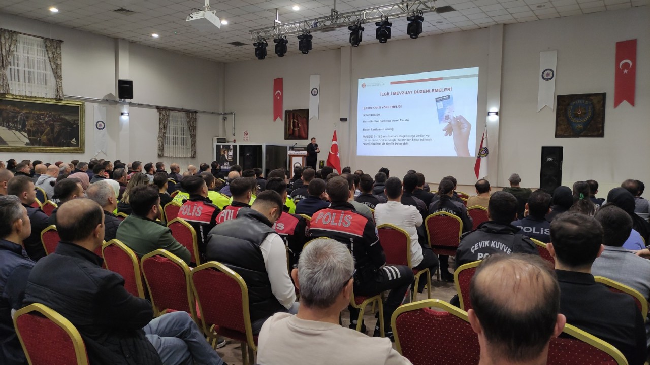 Konya’da Emniyet Mensupları “Basın Kartı” hakkında bilgilendirildi