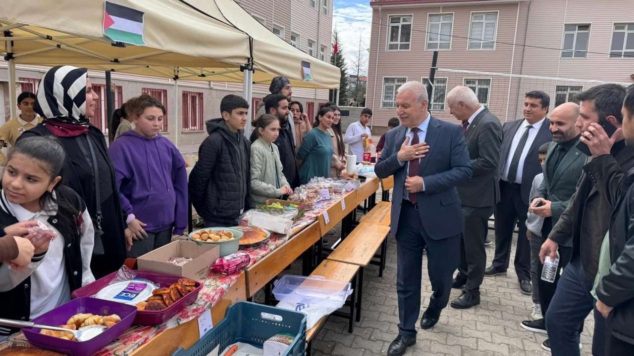 Kulu'da Gazze'ye destek için kermes düzenlendi