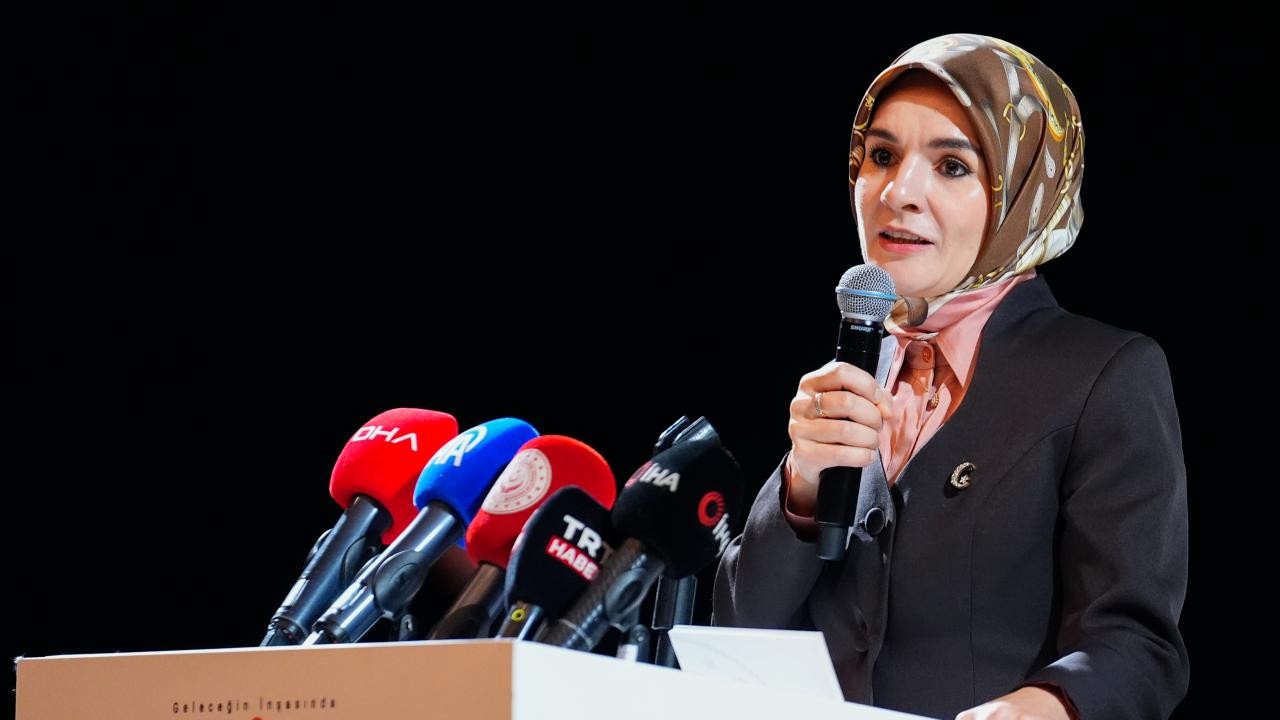 Bakan Göktaş: Çocuklarımıza, dijital dünyayı sağlıklı kullanabilme becerileri kazandırıyoruz