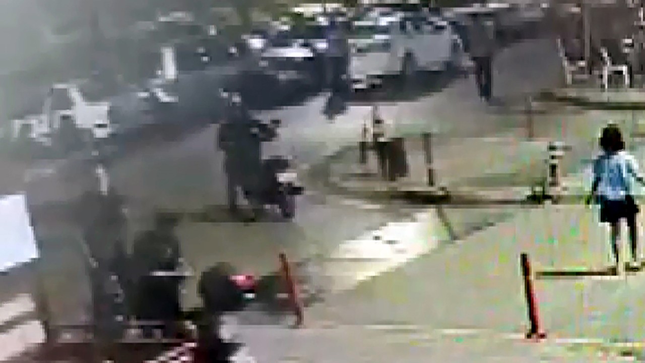 Acil servis önündeki motosikleti çaldı, "Eve dönmek için aldım, geri götürecektim" dedi