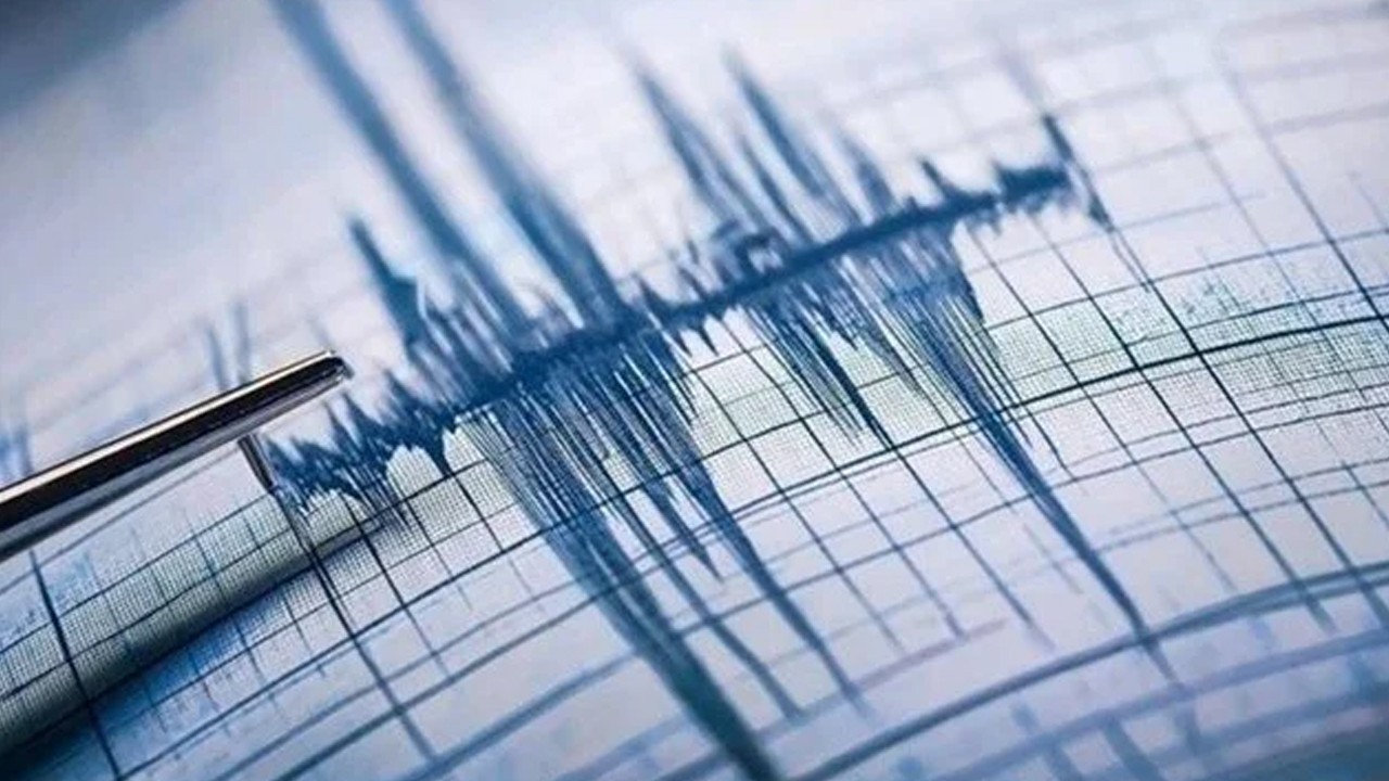 Ege Denizi'nde 4 büyüklüğünde deprem