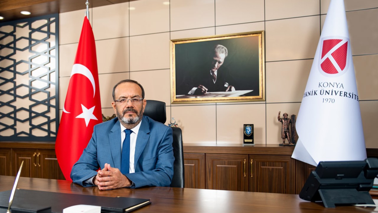 KTÜN Rektörü Prof. Dr. Osman Nuri Çelik'ten 29 Ekim Cumhuriyet Bayramı mesajı
