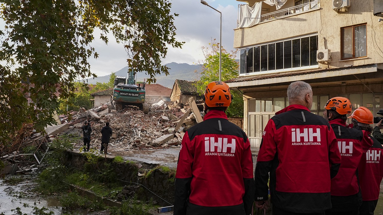 Balıkesir'de artçılar devam ediyor