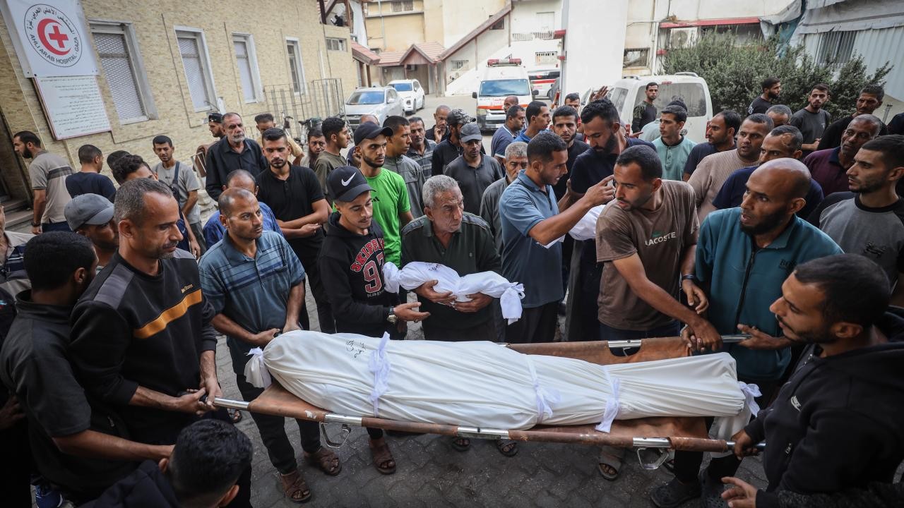 Gazze'deki hükümet: İsrail'in son saldırılarında 52'si çocuk 109 kişi hayatını kaybetti