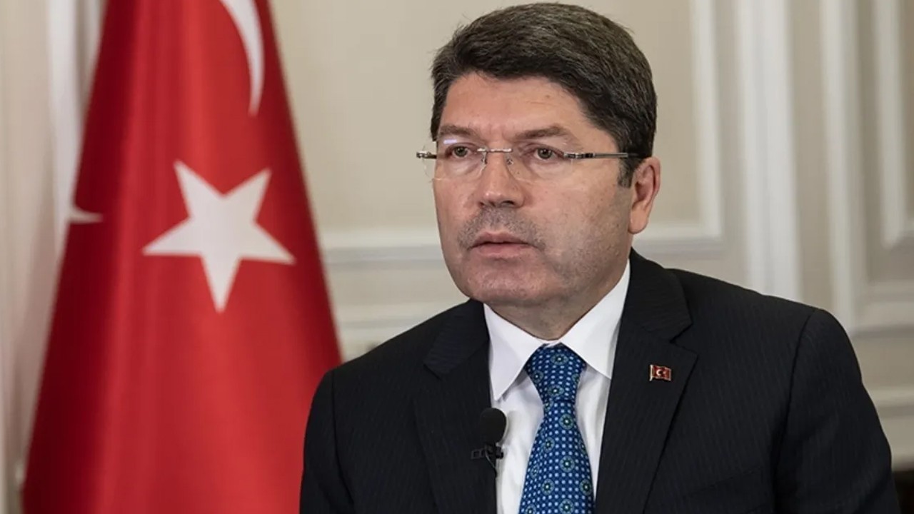 Yılmaz Tunç: Gebze'deki bina çökmesiyle ilgili adli soruşturma devam ediyor