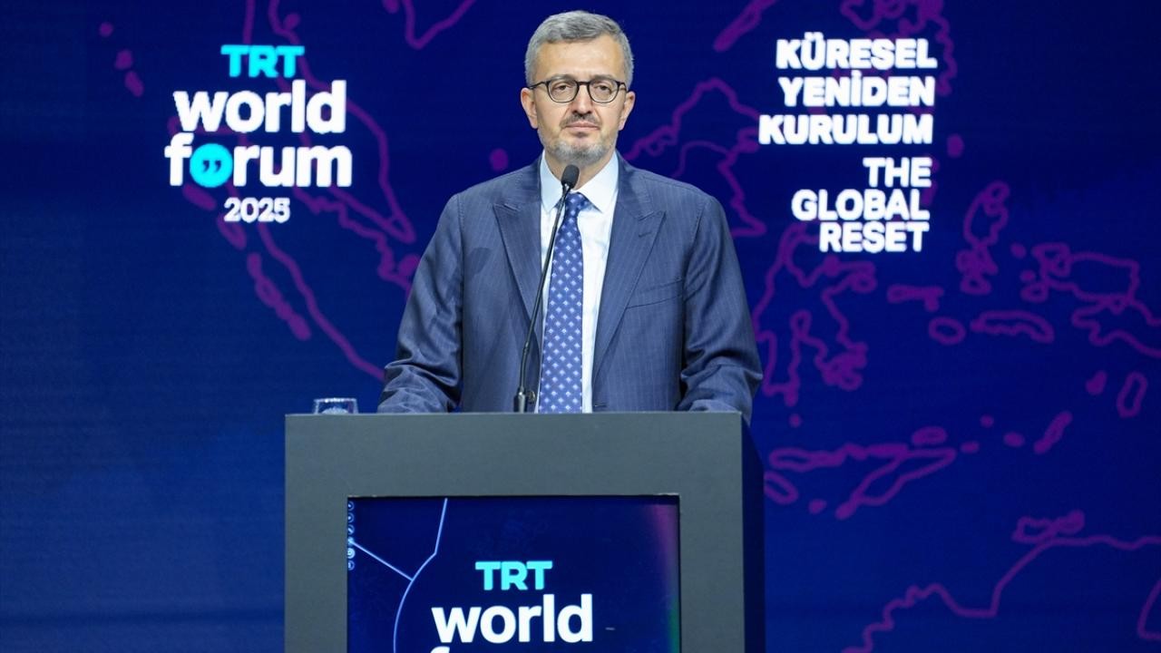 Burhanettin Duran: Ekrandaki bir mesaj sahadaki bir silah kadar güçlü ve tehlikeli olabilir