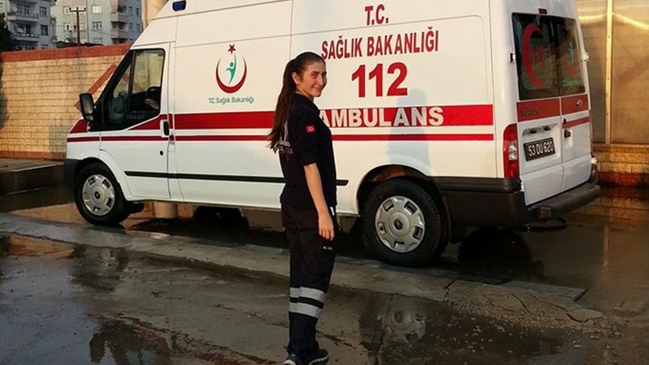 Kamyonetin çarptığı sağlık personeli hayatını kaybetti