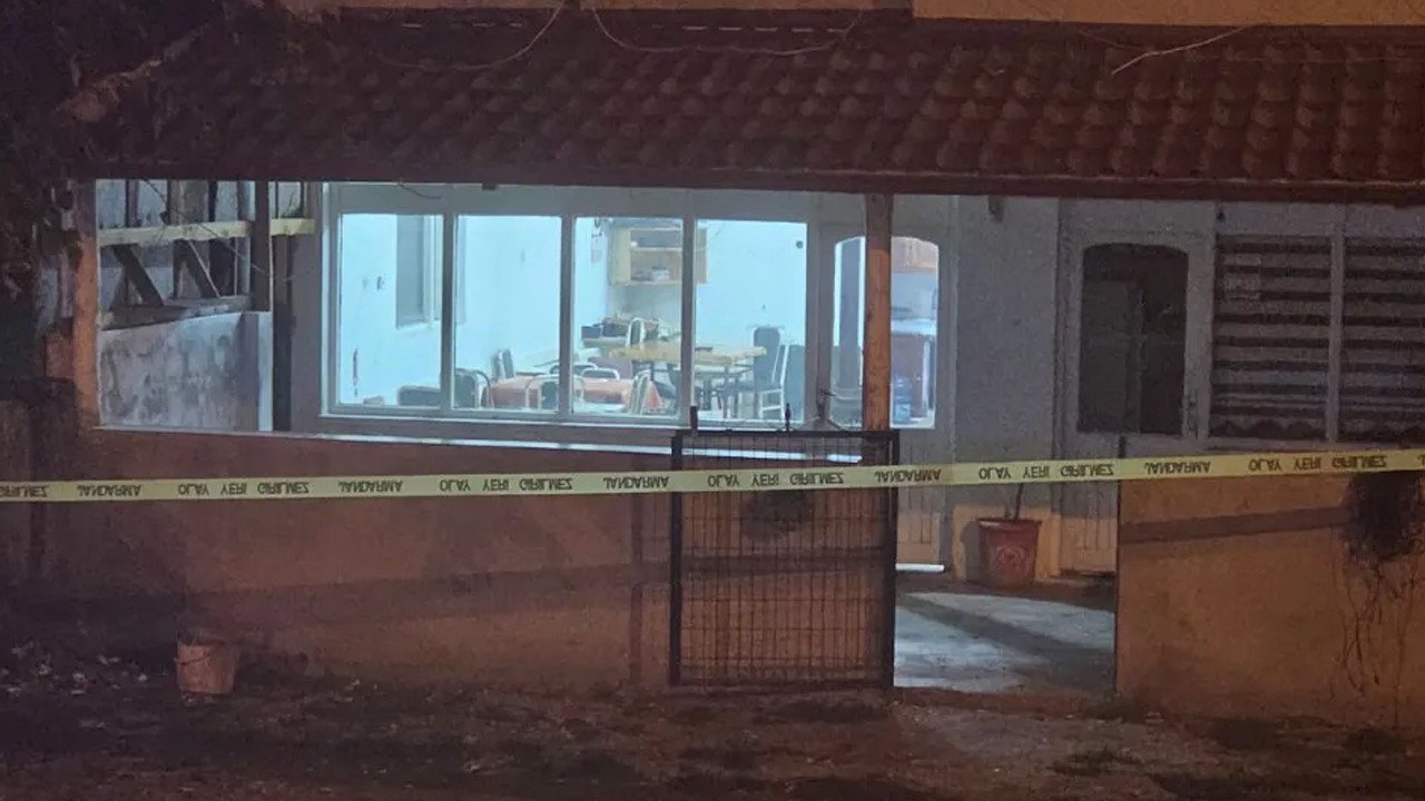 Kahvehanede iki kişiyi öldüren malulen emekli polis tutuklandı