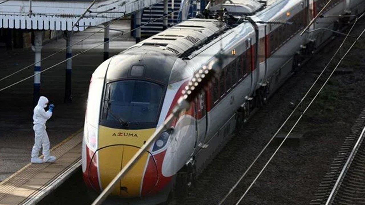 10 kez cinayete teşebbüs: Trenindeki saldırganın ismi açıklandı