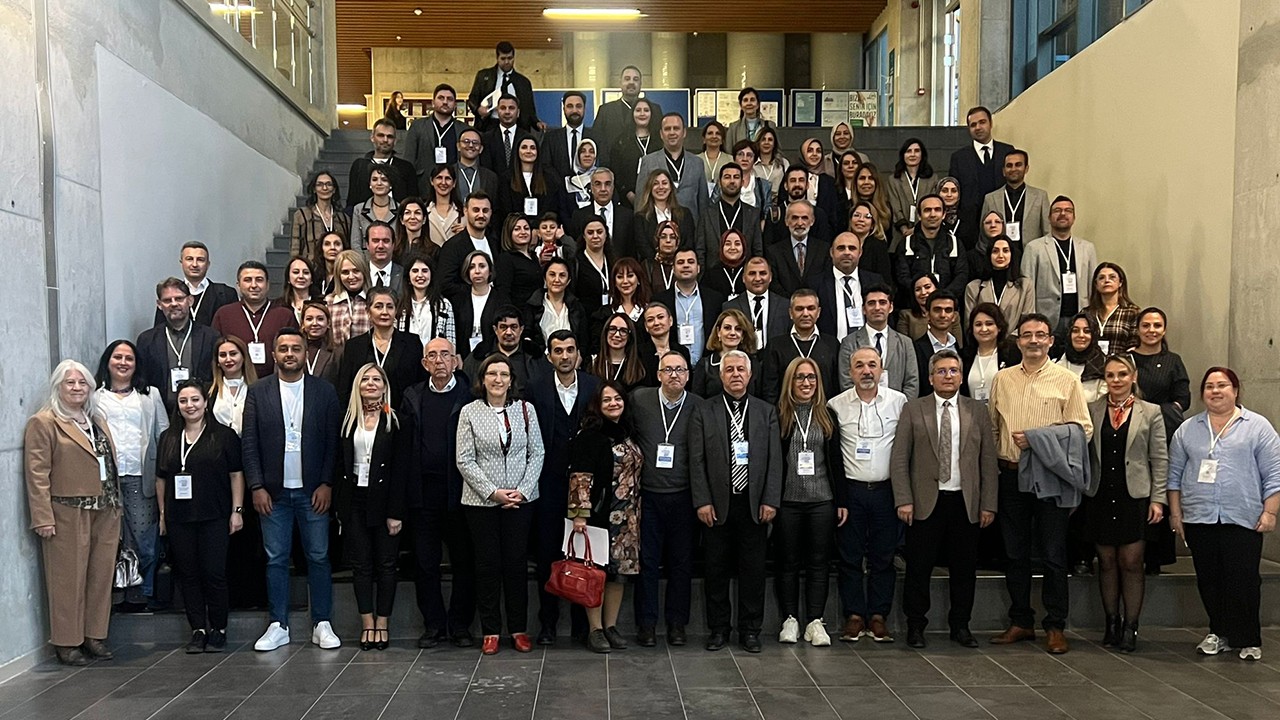 NEÜ, Türkiye'nin önde gelen akademisyenlerine ev sahipliği yaptı