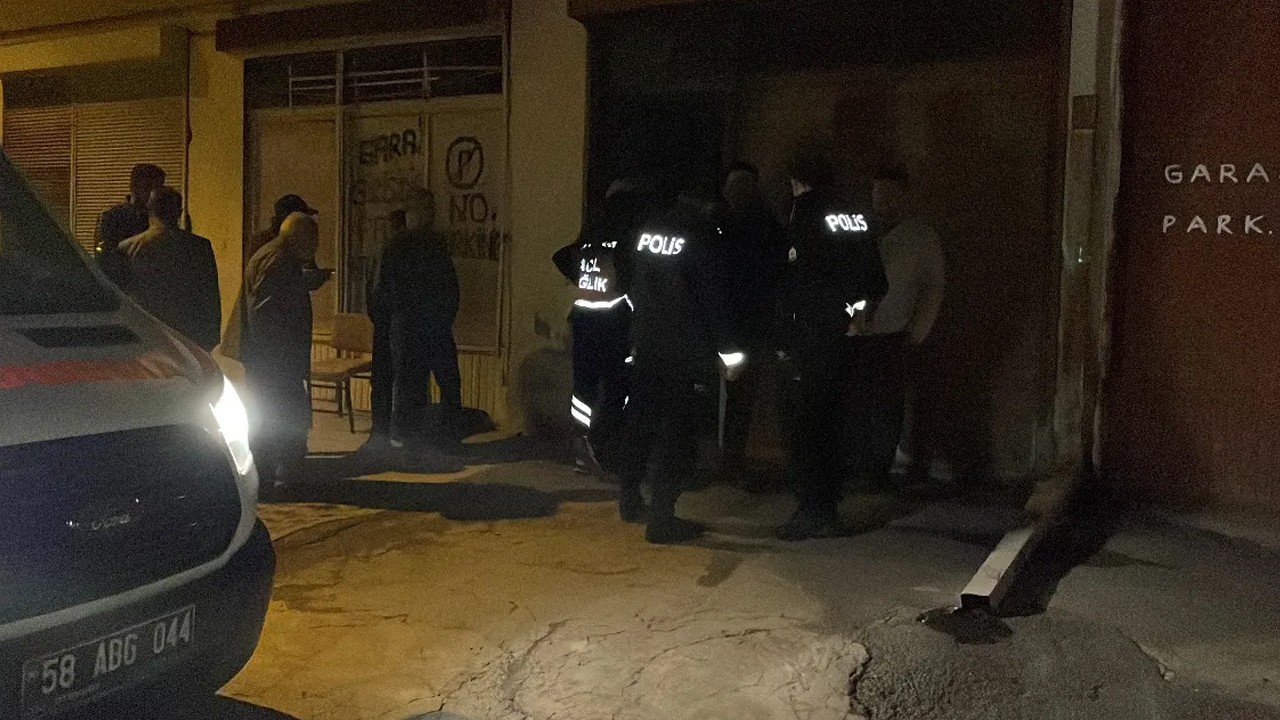 Garaja inen kadın eşinin cansız bedeniyle karşılaştı