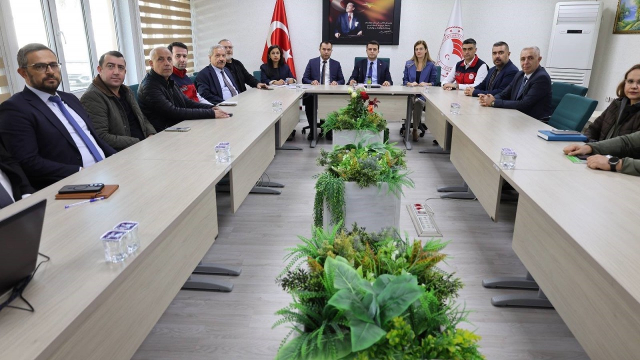 Kuraklık riski altındaki Eber ve Akşehir Gölleri için bir araya gelindi