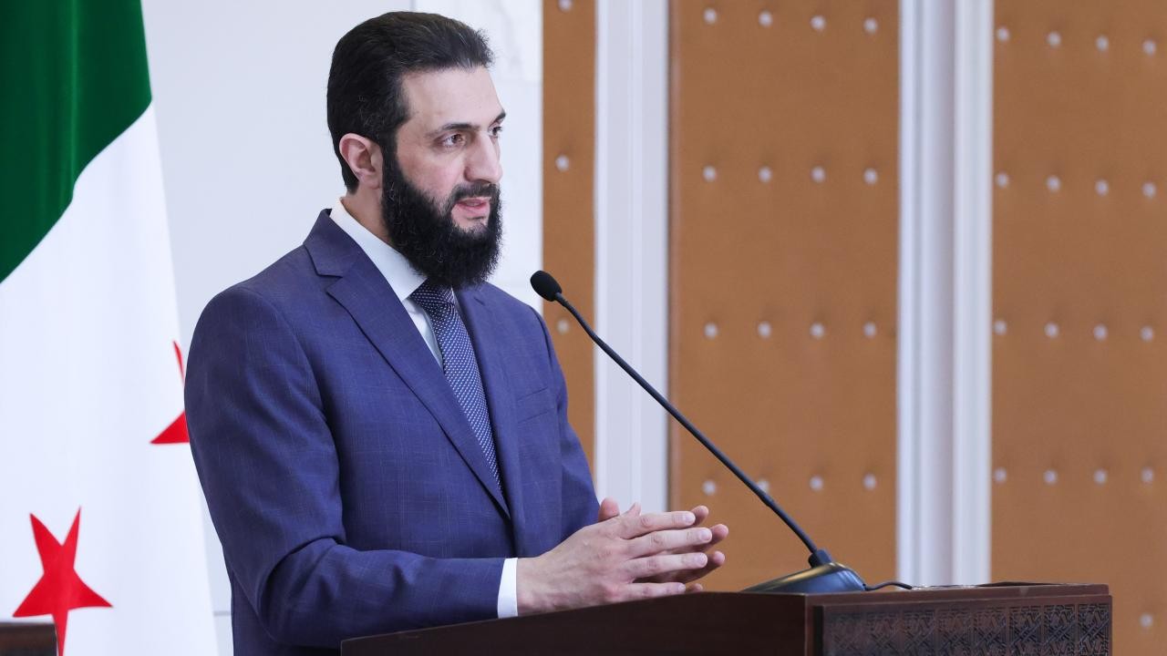 BMGK Suriye Cumhurbaşkanı Şara'ya uygulanan yaptırımları kaldırdı